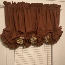 Deep Red Farmhouse Homespun Double Ruffle Balloon Curtain - thumbnail 4