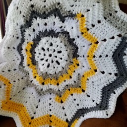 Chunky Baby Blanket, Plush Shower Gift, Soft Lap Blanket, Lapghan, Star Shaped Throw, Striped - thumbnail 4