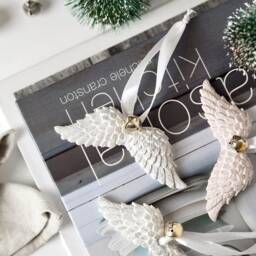Personalised Concrete Angel Wing Christmas Ornament Handmade Memory Decoration - thumbnail 2