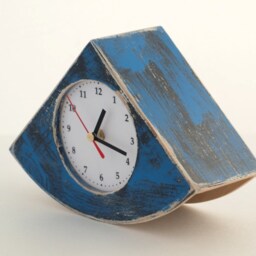 Handmade Blue Wooden Desk Clock Silent Retro Style - thumbnail 3