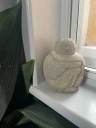 Hugging Couple Statue, Indoors Or Outdoors - thumbnail 3