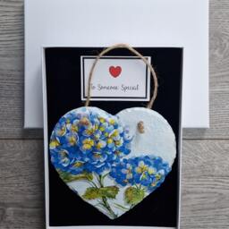Blue Hydrangea Slate Heart Plaque Floral Wall Hanging - 15cm - thumbnail 2