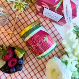 Handmade Scented Candle Luxury Highly Scented Mixed Berry Soy Candle - No.6 150G Perfect Self Care Gift The Cosy Company - thumbnail 2