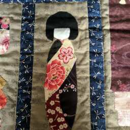 Handmade Japanese Fabric Patchwork/Applique - Kokeshi, Sashiko, Kimono Small Throw Cover, 124x93cm - thumbnail 4