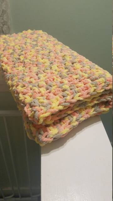Crochet Throw Blanket, Decorative Throw, Lapghan, Chunky Soft Baby Peach Lap - image 1