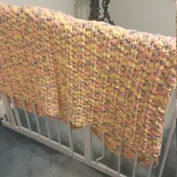 Crochet Throw Blanket, Decorative Throw, Lapghan, Chunky Soft Baby Peach Lap - thumbnail 3