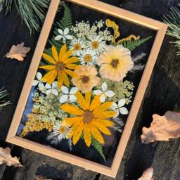 Pressed Flower Art Real Dried Flowers in Wood Frame - thumbnail 2
