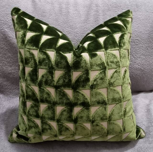 Designers Guild Marquise Fern & Omega Velvet Cushion Cover 45x45 cm - image 1