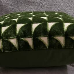 Designers Guild Marquise Fern & Omega Velvet Cushion Cover 45x45 cm - thumbnail 2