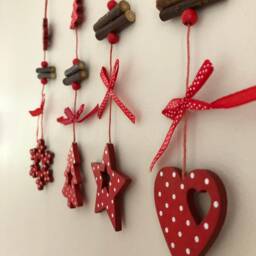 Wooden Painted Hanging Christmas Decoration Red & White Snowflake, Tree, Heart, Star 27cm 1 Piece - thumbnail 2