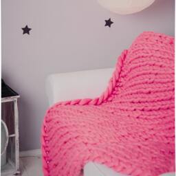 Handmade Chunky Knit Merino Wool Blanket Dark Pink Gift Throw - thumbnail 3