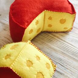 Head Of Cheese Play Food - Felt Food, Pretend Kids Kitchen, Plush Toy, Cooking Toys, Doll Fake Farmers Market For Baby - thumbnail 4