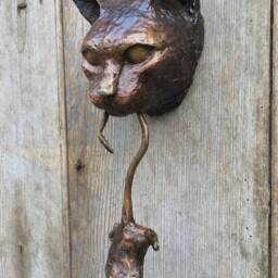 Cat Door Knocker Bronze Sculpture - thumbnail 3