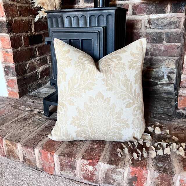 1562. Handmade Littlehampton Gold Damask 100% Linen Cushion Cover, Various Sizes - image 1