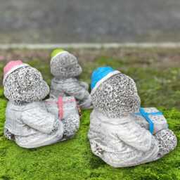 Concrete Bear With Gift Sculpture Holiday Animal Statue Stone Figure Handmade Winter Garden Decor Outdoor Yard Ornament Lover - thumbnail 4