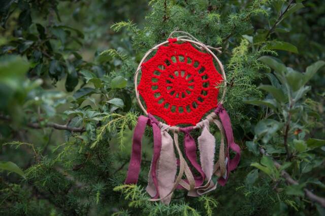 Crochet Dreamcatcher in Red Colour, Linen & Burlap Ribbons, Framed Dreamcatcher, Wall Decoration, Boho Decor - image 1