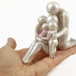 Custom Baby Angel Clay Figurine Family Of Five Memorial Sculpture - thumbnail 3