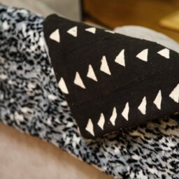 Handmade African Mudcloth Baby Blanket Faux Fur, Black & White - thumbnail 4