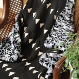 Handmade African Mudcloth Baby Blanket Faux Fur, Black & White - thumbnail 2