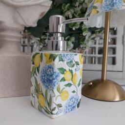 Lovely Blue Hydrangea & Lemon Decoupaged Ceramic Soap Dispenser.hand Decorated