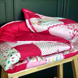 Handmade Traditional Patchwork Girls Hot Pink Fairy Swan Single Bed Quilt Playmat Newborn Nursery Blanket Birth Christening Gift - thumbnail 4