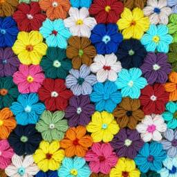 Chunky Daisy Crochet Cushion Cover, Hand Knit Flower Pillowcase, Fun Throw Pillow, Home Decor, Modern Floral Sofa Pillow, Custom Design Gift - thumbnail 4