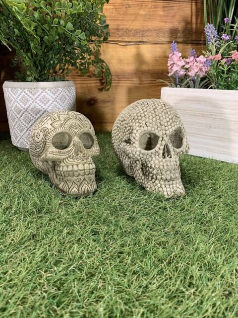 Stone Garden Pair Of Pin Ball/Pattern Skulls Gothic Human Head Ornament Statue - image 1