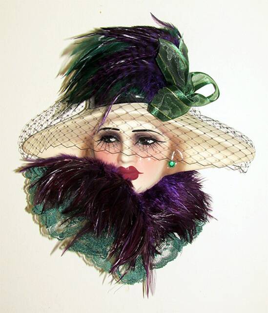Unique Creations Lady Face Mask Wall Hanging Decor - image 1