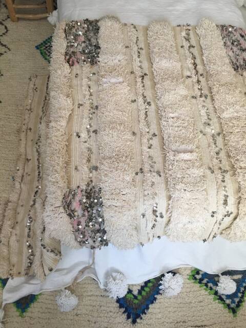 Moroccan Handira/Vintage Wedding Blanket/Sequinned Atlas Rug /Throw /Rug /Pure Wool With Sequins /120 X 195 cm 3.90 6.39 Ft - image 1