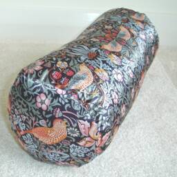 "William Morris Bolster Pillow Cover Strawberry Thief Satin Bird 16"" 18" - thumbnail 3