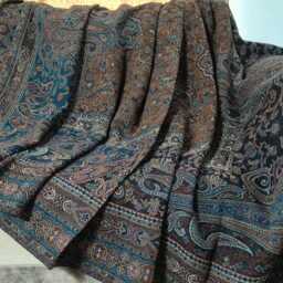 Luxury Boiled Pure Merino Wool Reversible Sofa Or Bed Throws For Ultimate Comfort & Style - Classic Indian Bold Paisley in Blue & Brown - thumbnail 3