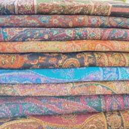 Luxury Boiled Pure Merino Wool Reversible Sofa Or Bed Throws For Ultimate Comfort & Style - Classic Indian Bold Paisley in Blue & Brown - thumbnail 4