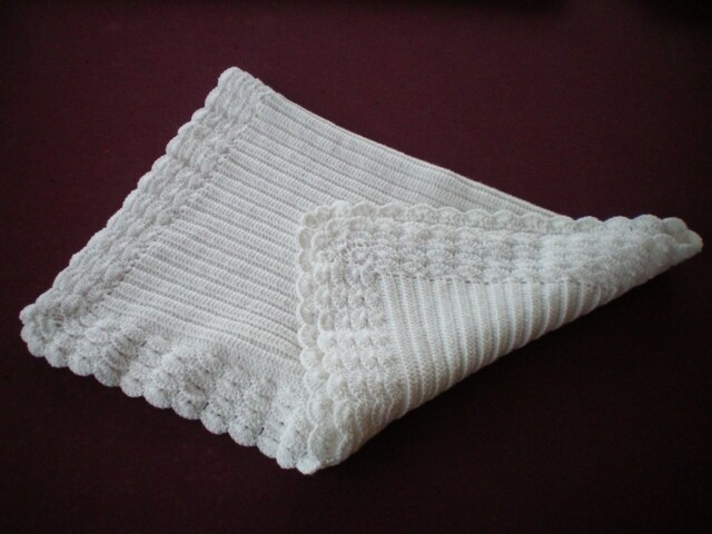 Sweet Shells Crochet Baby Blanket - Item Cbj571W