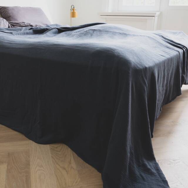 Luxurious Muslin Bedspread in Dark Gray - Hj??rtslag Design - image 1
