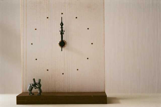 Long Distance Love Bronze Kissing Couple Clock - image 1