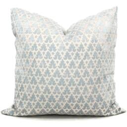 Quadrille Soft Windsor Blue Volpi Pillow Cover 12x18, Accent Pillow, Throw Toss Pillow Rts - thumbnail 1