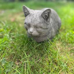 Stone/Concrete Cat Garden Ornament Statue - thumbnail 3