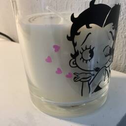 Betty Boop Linen Scented Candle, Birthday, Party, Many Colours, Free Gift Messaging Service & Gift Bag - thumbnail 2