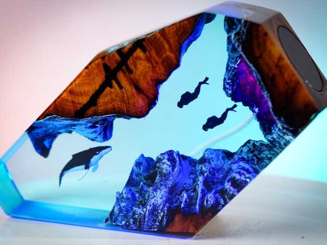 Exclusive Divers & Whale Ocean Lamp - Handmade Marine Depth Resin Undersea Diorama & Unique Gift For Nature Lovers - image 1