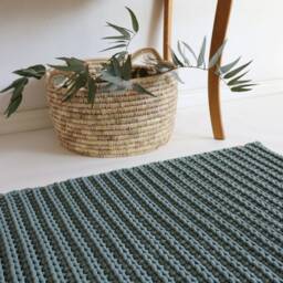 Chunky Knit Rug Reversible Organic Cotton Woven Carpet - thumbnail 3