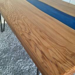 Handmade Olive Ash River Coffee Table Blue Sapphire Resin, Hairpin Legs - thumbnail 2