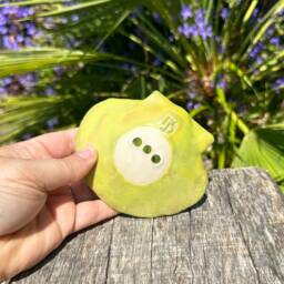 Green Soap Dish, Ceramic Sea Shell - thumbnail 3