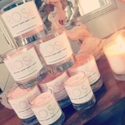 Rose' 8 Oz. Tumbler Rose Wine Green Apple Peach Hamptons Handpoured Limited Edition 100% Soy Candle Hand Poured - thumbnail 2