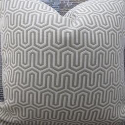 Designer Pillow Cover - 18 X 18- Caramel Flamestitch Jacquard - thumbnail 3