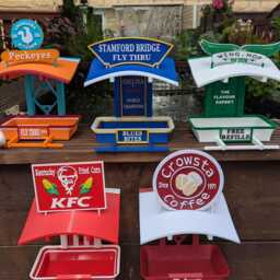 stamford Bridge Bird Feeder - Chelsea Fc Garden Table The Blues Football Themed Seed Or Fat Ball Tray Handmade UK - thumbnail 4