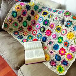 Crochet Flower Granny Square Blanket, Colorful Throw, Floral Bedspread - thumbnail 2