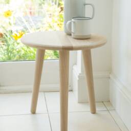 Wooden Side Table - Mid Century Modern Small Round With Tapered Legs Scandi Style Furniture - thumbnail 3