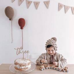 Set Of 3 Crochet Balloons - Nursery Decoration, Baby Shower Gift - thumbnail 2