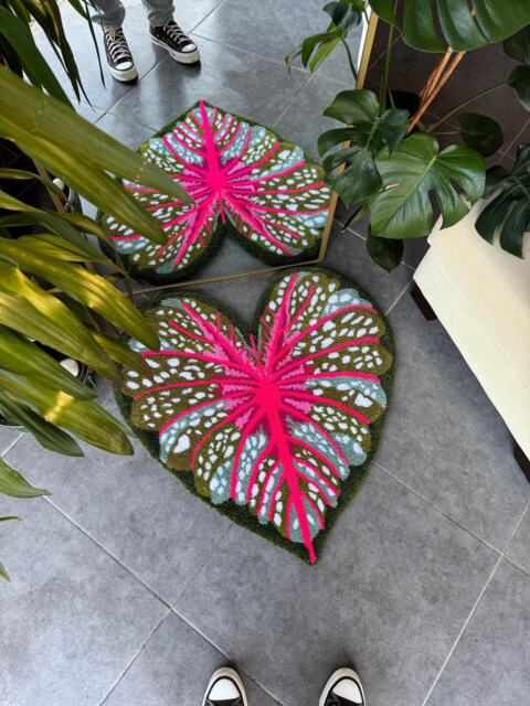 Heart Shaped Caladium Leaf Fluffy Handmade Tufted Rug - image 1