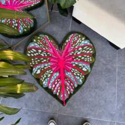 Heart Shaped Caladium Leaf Fluffy Handmade Tufted Rug - thumbnail 2